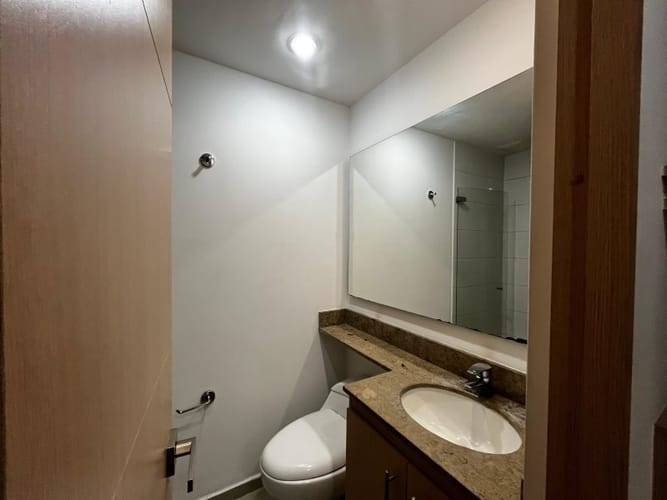 Apartamento de 3 alcobas en arriendo en Loma Del Indio, Medellín, 78 m² · foto 11 de 15