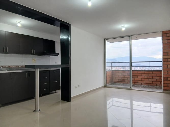 Apartamento de 3 alcobas en arriendo en La Hondonada, Medellín, 72 m² · foto 4 de 10