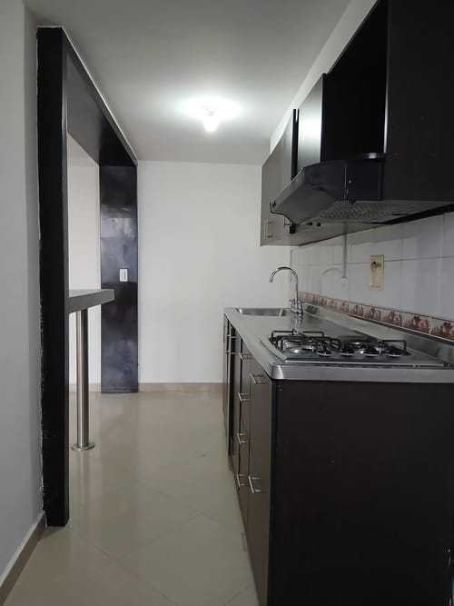 Apartamento de 3 alcobas en arriendo en La Hondonada, Medellín, 72 m² · foto 6 de 10