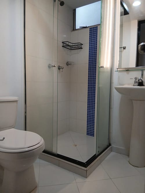 Apartamento de 3 alcobas en arriendo en La Hondonada, Medellín, 72 m² · foto 10 de 10