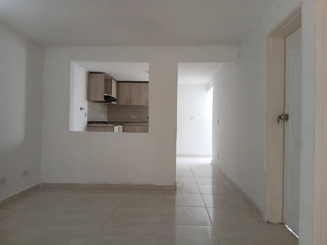 Casa de 4 alcobas en arriendo en Las Playas, Medellín, 110 m² · foto 3 de 10