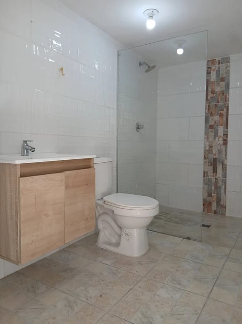 Casa de 4 alcobas en arriendo en Las Playas, Medellín, 110 m² · foto 9 de 10