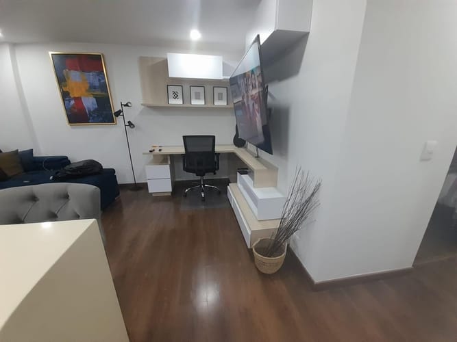Apartamento de 2 alcobas en arriendo en Santa Barbara Central, Bogotá, 50 m² · foto 2 de 4
