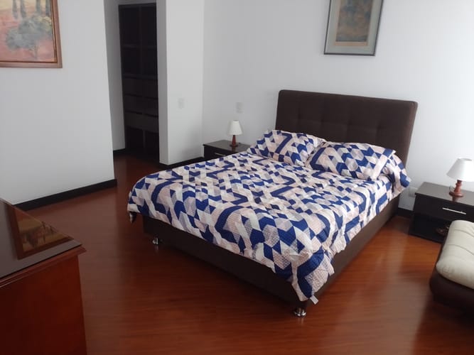 Apartaestudio en venta en Chico Norte, Bogotá, 50 m² · foto 3 de 16