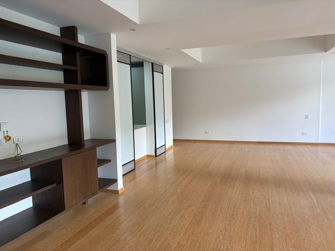 Apartamento de 3 alcobas en arriendo en La Cabrera, Bogotá, 250 m² · foto 4 de 8
