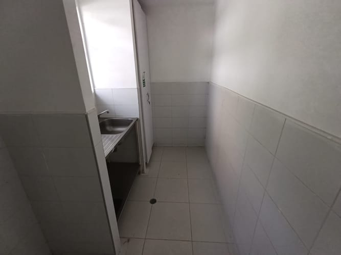 Casa de 6 alcobas en arriendo en Laureles, Medellín, 260 m² · foto 2 de 20