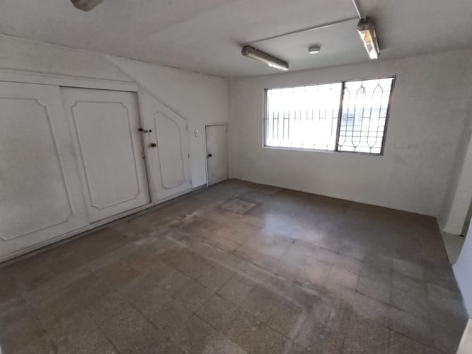 Casa de 6 alcobas en arriendo en Laureles, Medellín, 260 m² · foto 5 de 20