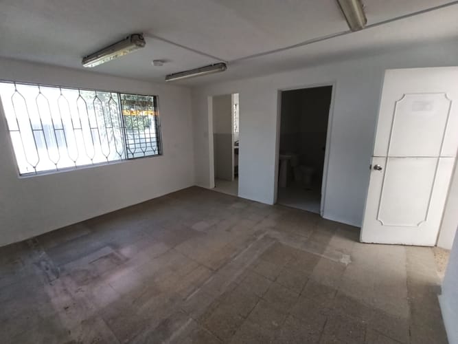 Casa de 6 alcobas en arriendo en Laureles, Medellín, 260 m² · foto 10 de 20