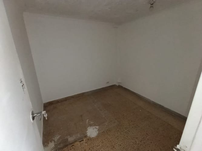 Casa de 6 alcobas en arriendo en Laureles, Medellín, 260 m² · foto 17 de 20