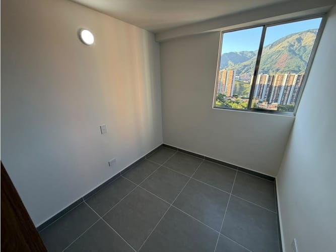 Apartamento de 3 alcobas en arriendo en Bucaros, Bello, 60 m² · foto 9 de 16
