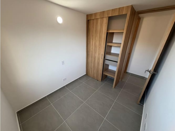 Apartamento de 3 alcobas en arriendo en Bucaros, Bello, 60 m² · foto 10 de 16