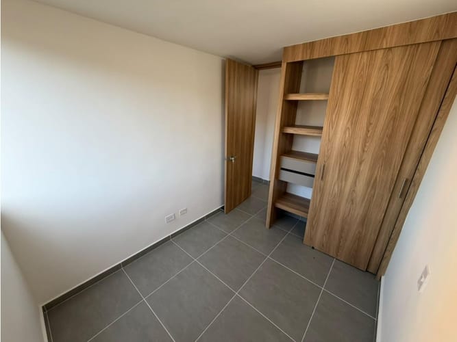 Apartamento de 3 alcobas en arriendo en Bucaros, Bello, 60 m² · foto 12 de 16