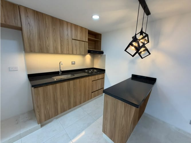 Apartamento de 3 alcobas en arriendo en Bucaros, Bello, 62 m² · foto 1 de 18