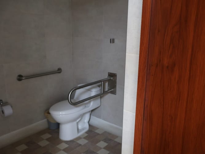 Casa de 15 alcobas en arriendo en Villa Gladys, Bogotá, 1026 m² · foto 18 de 19