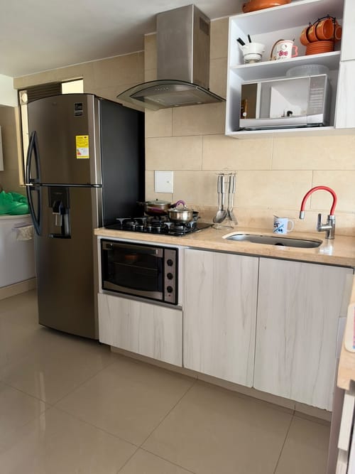 Apartamento de 3 alcobas en venta en Cedritos, Bogotá, 101 m² · foto 5 de 22