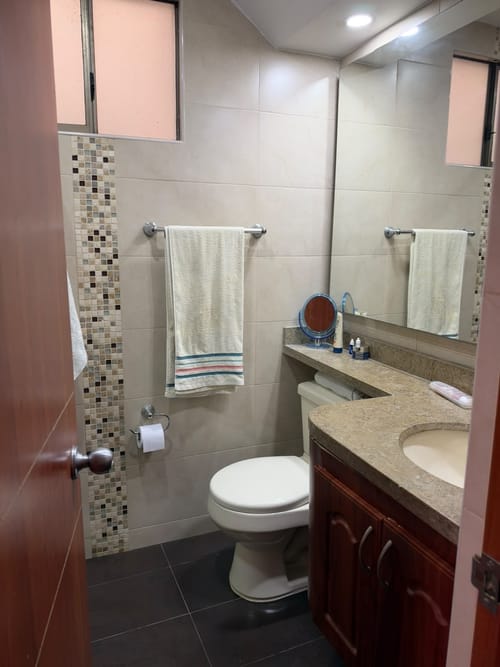 Apartamento de 3 alcobas en venta en Cedritos, Bogotá, 101 m² · foto 4 de 22