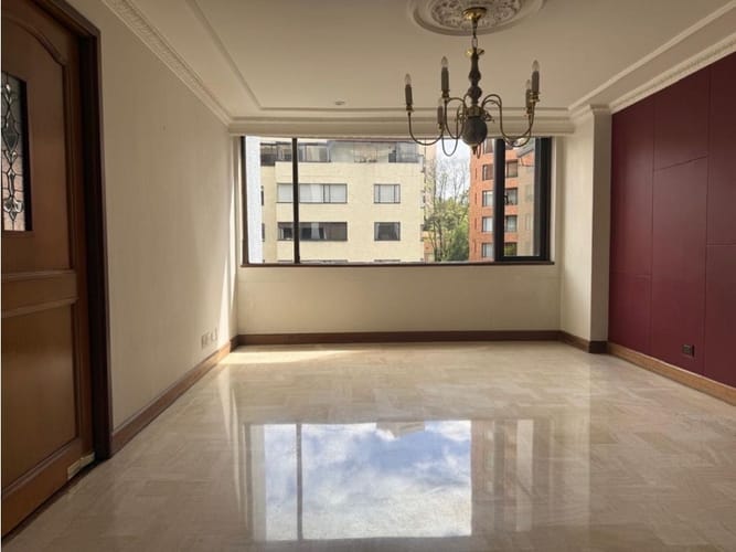 Apartamento de 3 alcobas en arriendo en El Nogal, Bogotá, 247 m² · foto 5 de 17