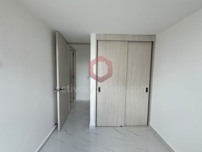 Apartamento de 3 alcobas en arriendo en Los Colegios, Rionegro, 67 m² · foto 8 de 11