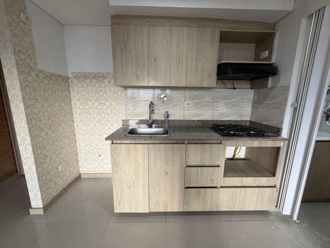 Apartamento de 2 alcobas en venta en Suramérica, Itagüí, 54 m² · foto 3 de 17