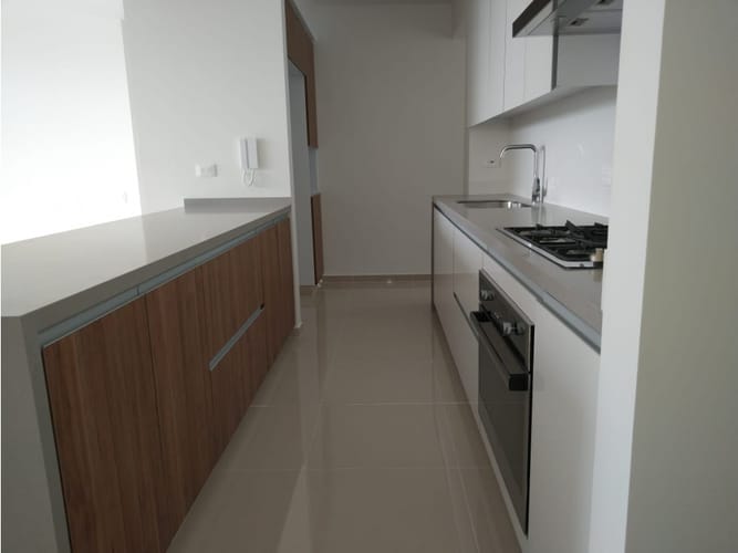 Apartamento de 3 alcobas en arriendo en Pance, Cali, 168 m² · foto 4 de 24