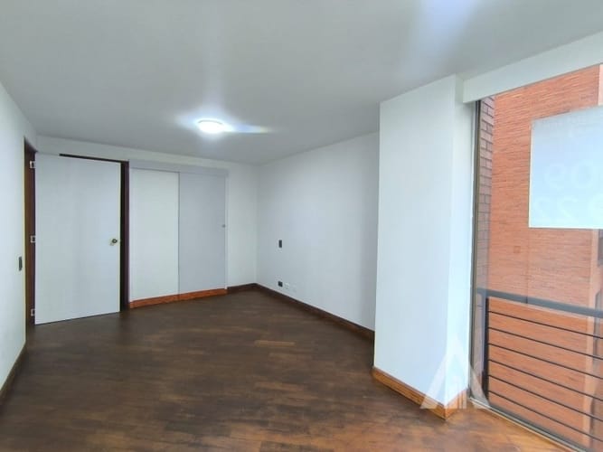 Apartamento de 2 alcobas en arriendo en El Tesoro, Medellín, 96 m² · foto 3 de 22