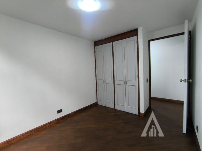 Apartamento de 2 alcobas en arriendo en El Tesoro, Medellín, 96 m² · foto 9 de 22