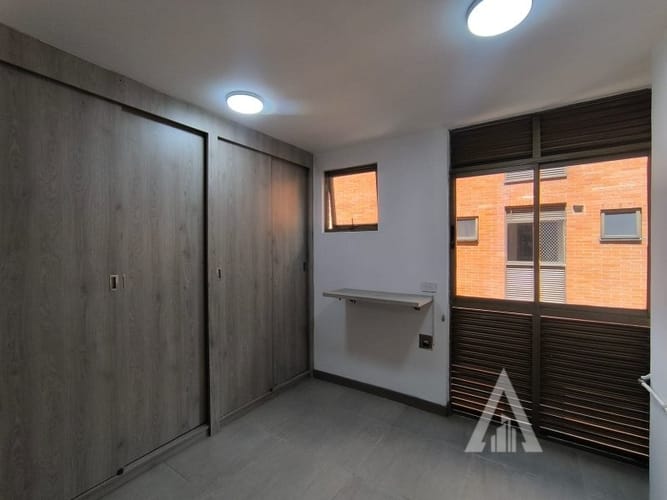 Apartamento de 2 alcobas en arriendo en El Tesoro, Medellín, 96 m² · foto 16 de 22