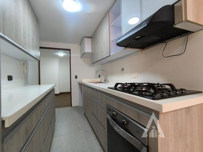 Apartamento de 2 alcobas en arriendo en El Tesoro, Medellín, 96 m² · foto 18 de 22