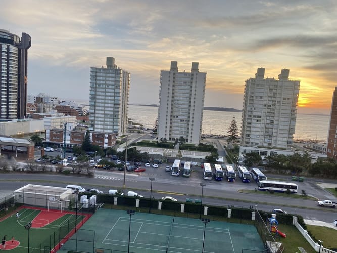 ALQUILER APARTAMENTO 3 DORMITORIOS PENINSULA PUNTA DEL ESTE · Foto 4