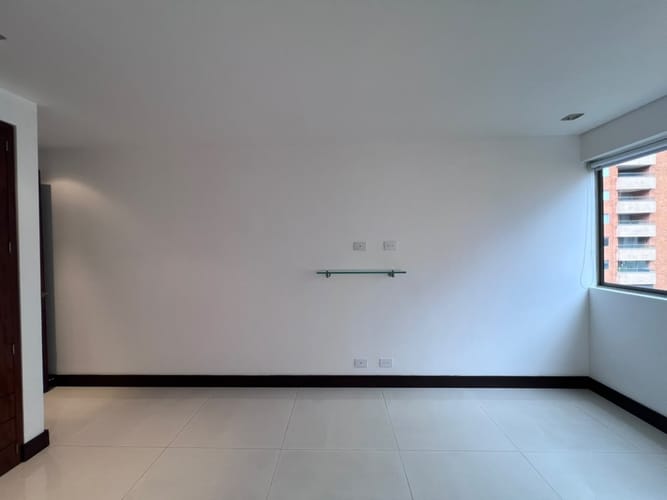 Apartamento de 3 alcobas en arriendo en El Poblado, Medellín, 180 m² · foto 12 de 17