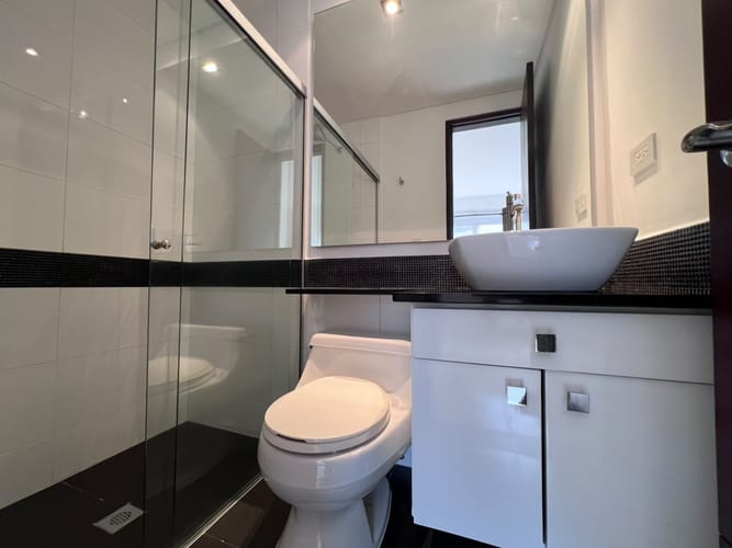 Apartamento de 3 alcobas en arriendo en El Poblado, Medellín, 180 m² · foto 17 de 17