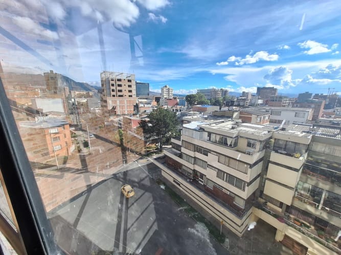 Apartaestudio en venta en Quinta Paredes, Bogotá, 30 m² · foto 22 de 22