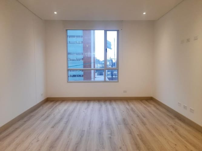 Apartamento de 2 alcobas en arriendo en Chicó Alto, Bogotá, 88 m² · foto 2 de 20