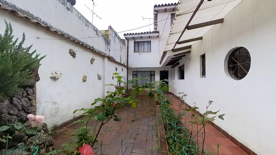 Casa de 4 alcobas en venta en Santa Barbara, Bogotá, 220 m² · foto 19 de 24