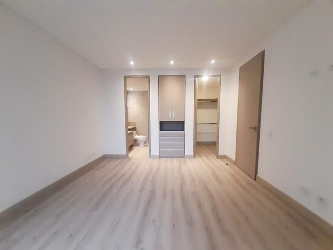 Apartamento de 2 alcobas en arriendo en Chicó Alto, Bogotá, 88 m² · foto 18 de 20