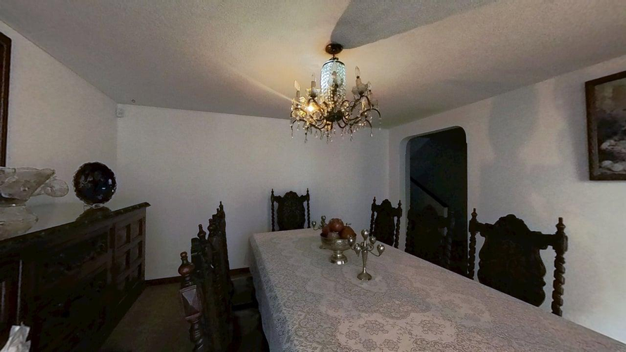 Casa de 4 alcobas en venta en Santa Barbara, Bogotá, 220 m² · foto 2 de 24
