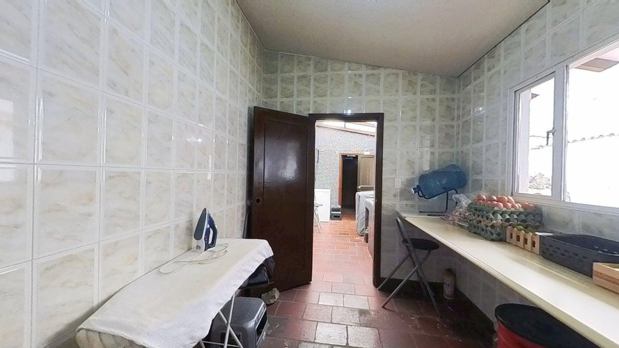 Casa de 4 alcobas en venta en Santa Barbara, Bogotá, 220 m² · foto 5 de 24