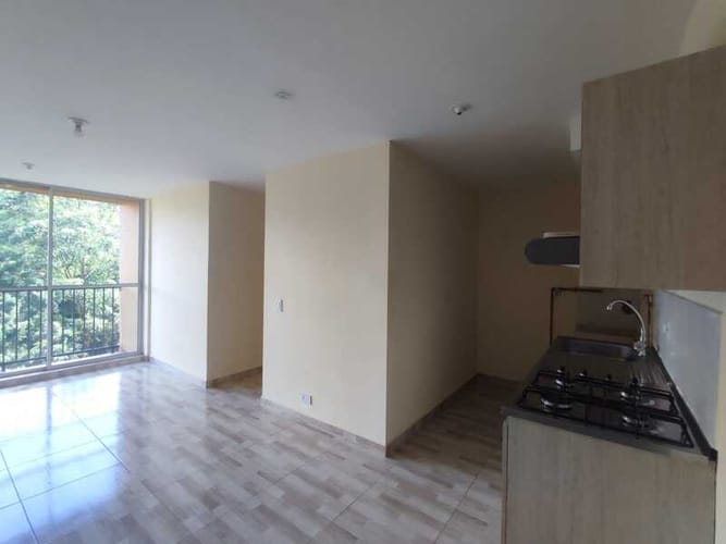 Apartamento de 3 alcobas en arriendo en La Bermejala, La Estrella, 55 m² · foto 2 de 18