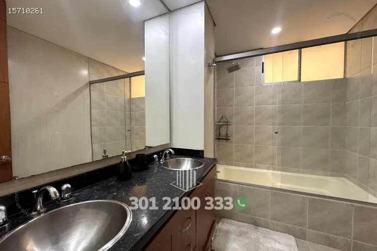 Apartamento de 2 alcobas en arriendo en El Tesoro, Medellín, 139 m² · foto 23 de 24