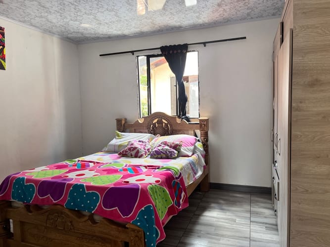 Apartamento de 3 alcobas en venta en Boston, Medellín, 63 m² · foto 3 de 16