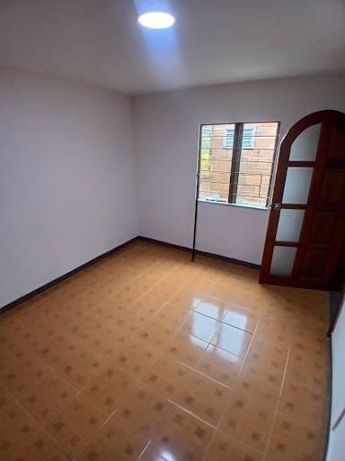 Apartamento de 3 alcobas en arriendo en Manrique Central, Medellín, 70 m² · foto 9 de 14