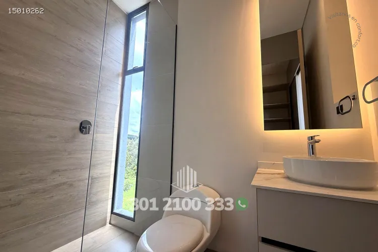 Casa de 3 alcobas en venta en Loma Del Escobero, Envigado, 330 m² · foto 21 de 24
