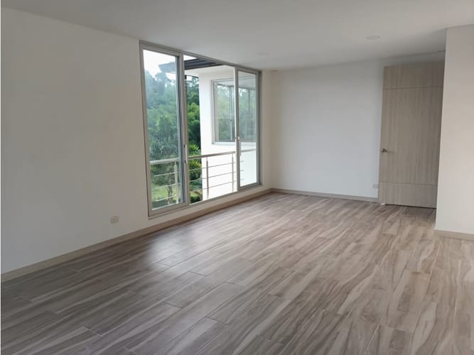 Casa de 4 alcobas en arriendo en San Bernardo Del Viento, Manizales, 300 m² · foto 13 de 24
