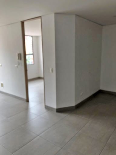 Apartaestudio en arriendo en Las Acacias, Medellín, 50 m² · foto 7 de 8