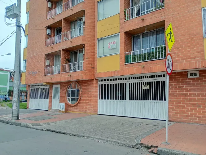 Apartamento de 1 alcoba en venta en San Antonio Norte, Bogotá, 35 m² · foto 11 de 12