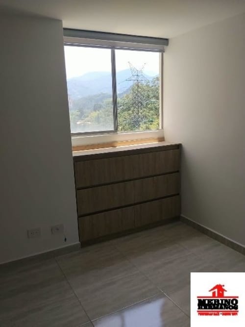 Apartamento de 2 alcobas en venta en Suramérica, La Estrella, 50 m² · foto 20 de 23