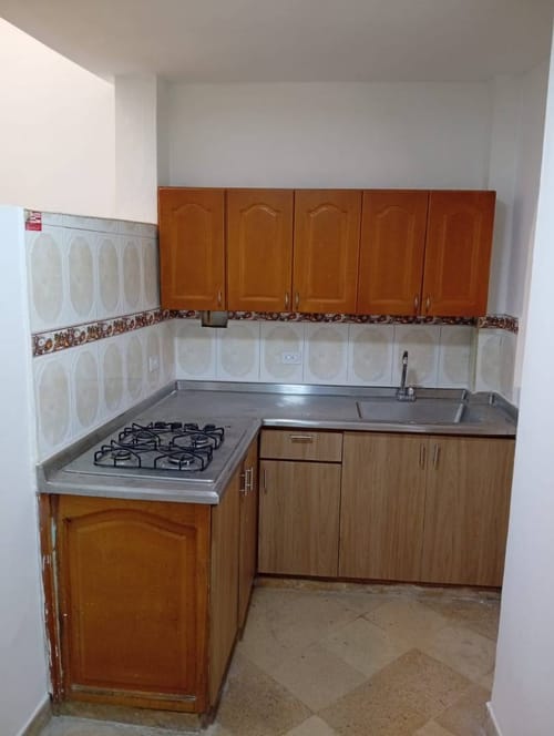 Apartamento en arriendo en Las Violetas, Medellín, 35 m² · foto 4 de 5