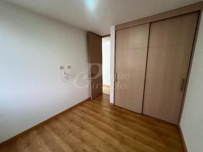 Apartamento en arriendo en Loma Del Indio, Medellín, 78 m² · foto 8 de 24