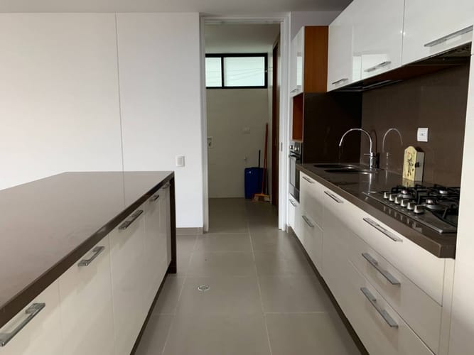 Apartamento de 3 alcobas en arriendo en Cabecera Del Llano, Bucaramanga, 157 m² · foto 12 de 24