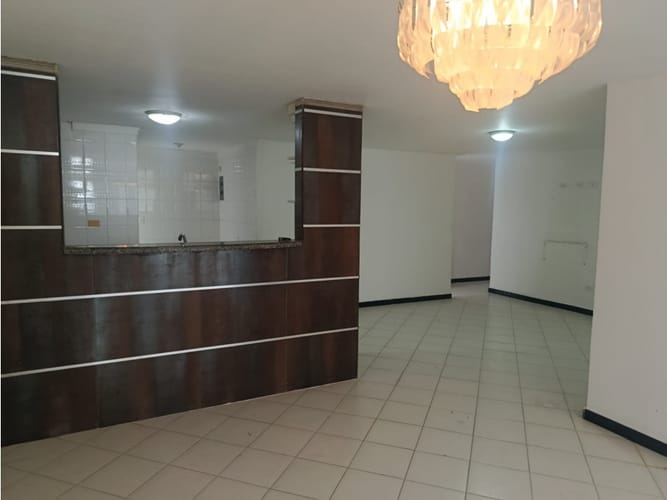 Apartamento de 2 alcobas en venta en Altos Del Prado, Barranquilla, 100 m² · foto 3 de 10